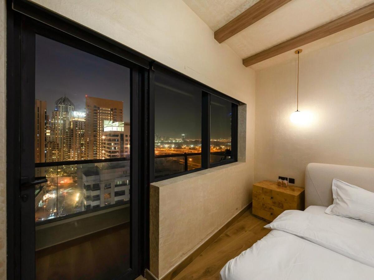 Apartment Luxury Penthouse In The Heart Of Marina Dubai