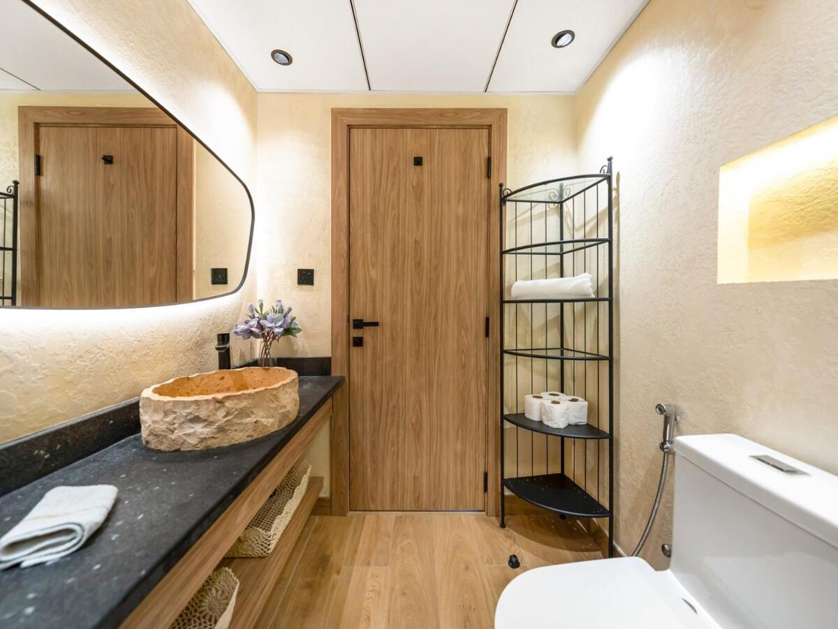 Luxury Penthouse In The Heart Of Marina Apartment Dubai